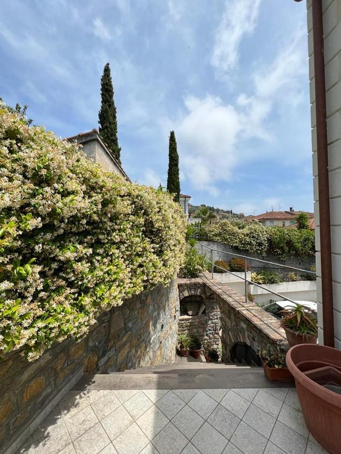 Apartmán Appartato A 5 Minuti Dal Mare Imperia Exteriér fotografie